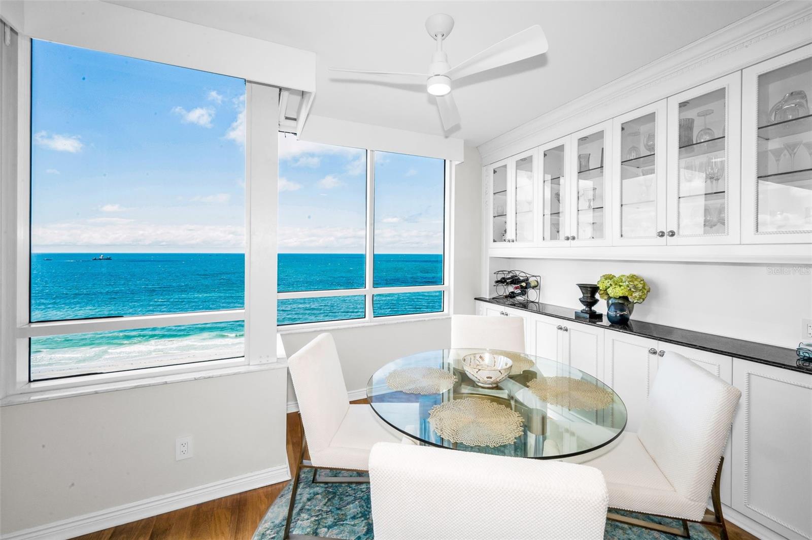 Image 47 of 98 For 1520 Gulf Boulevard 1101