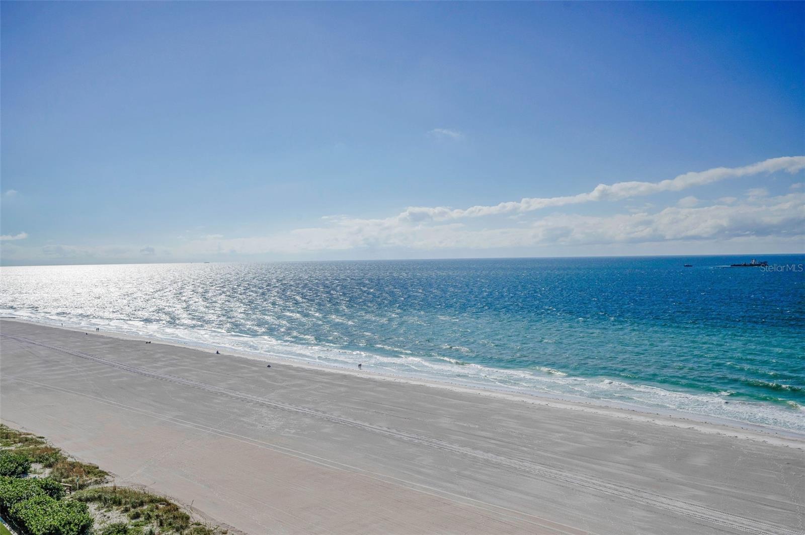 Image 57 of 98 For 1520 Gulf Boulevard 1101