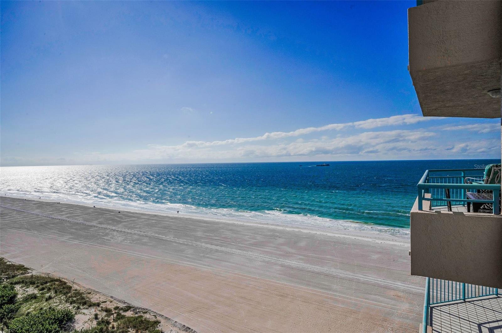 Image 59 of 98 For 1520 Gulf Boulevard 1101