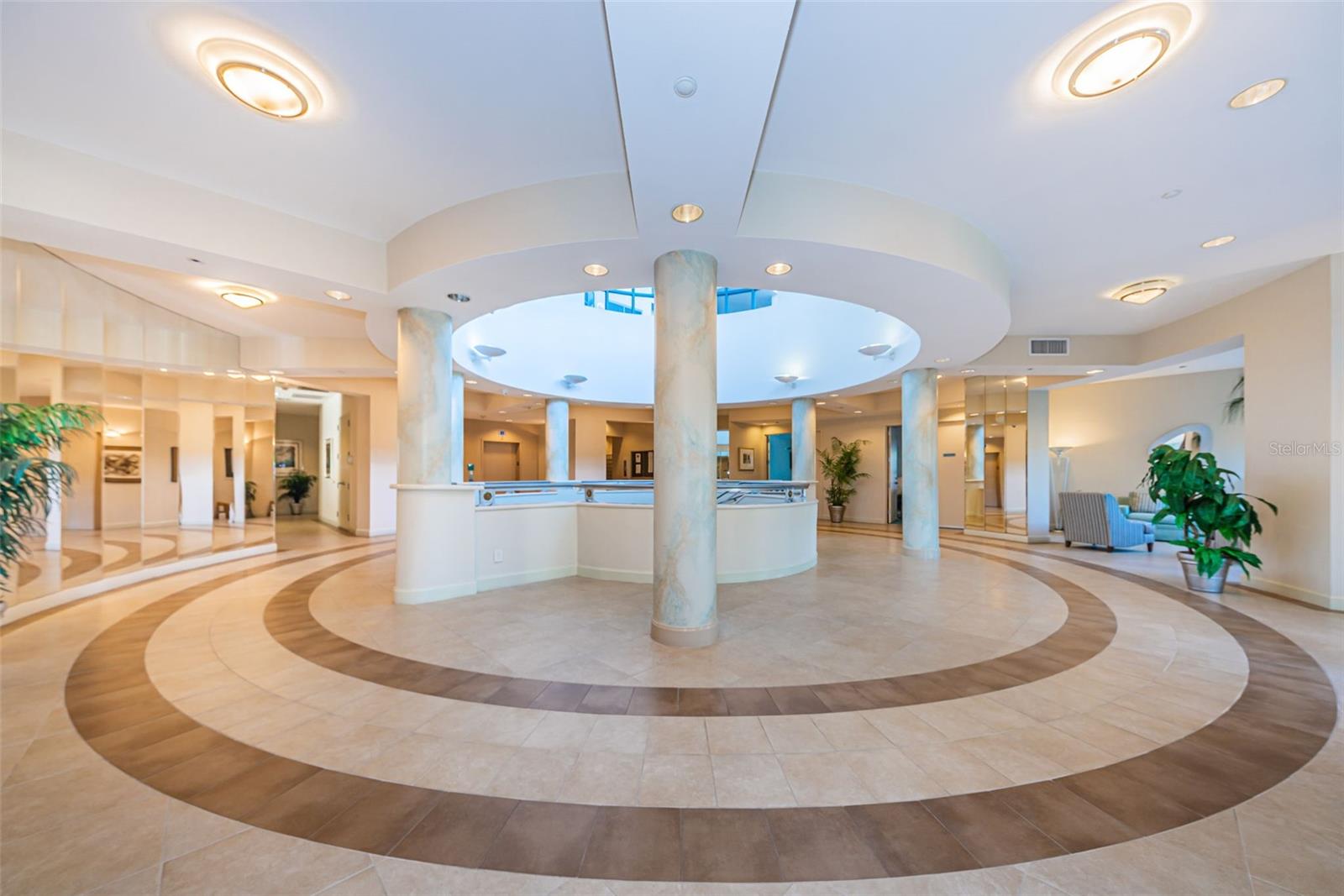 Image 95 of 98 For 1520 Gulf Boulevard 1101