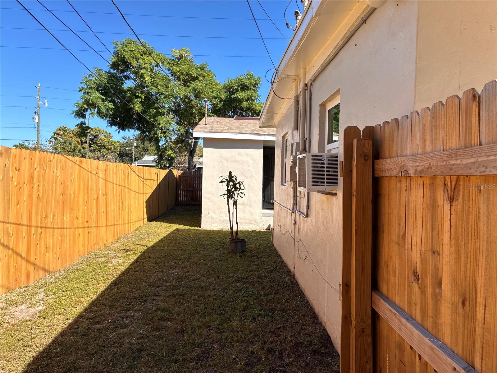 Image 14 of 15 For 1401 1-2 31st Street S