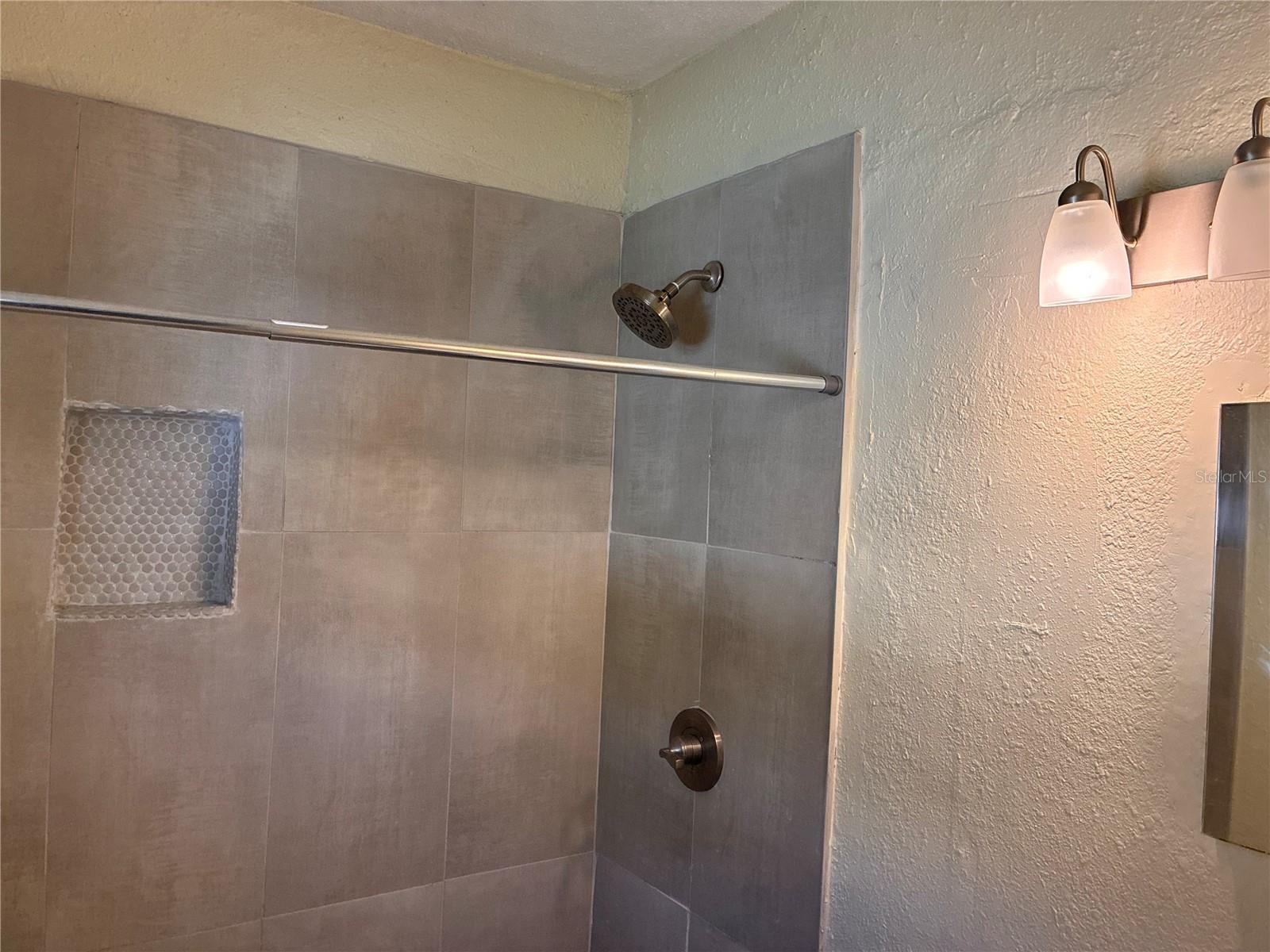 Image 7 of 15 For 1401 1-2 31st Street S