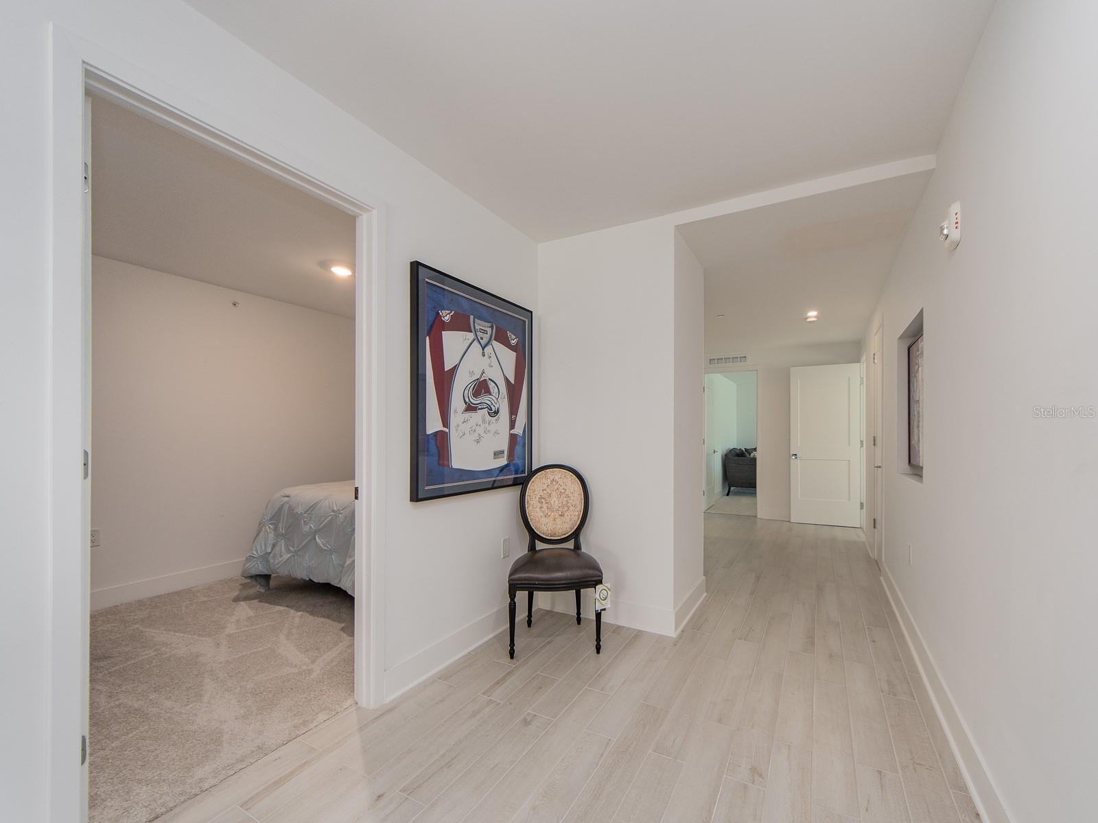 Image 16 of 62 For 15 Avalon Street 402