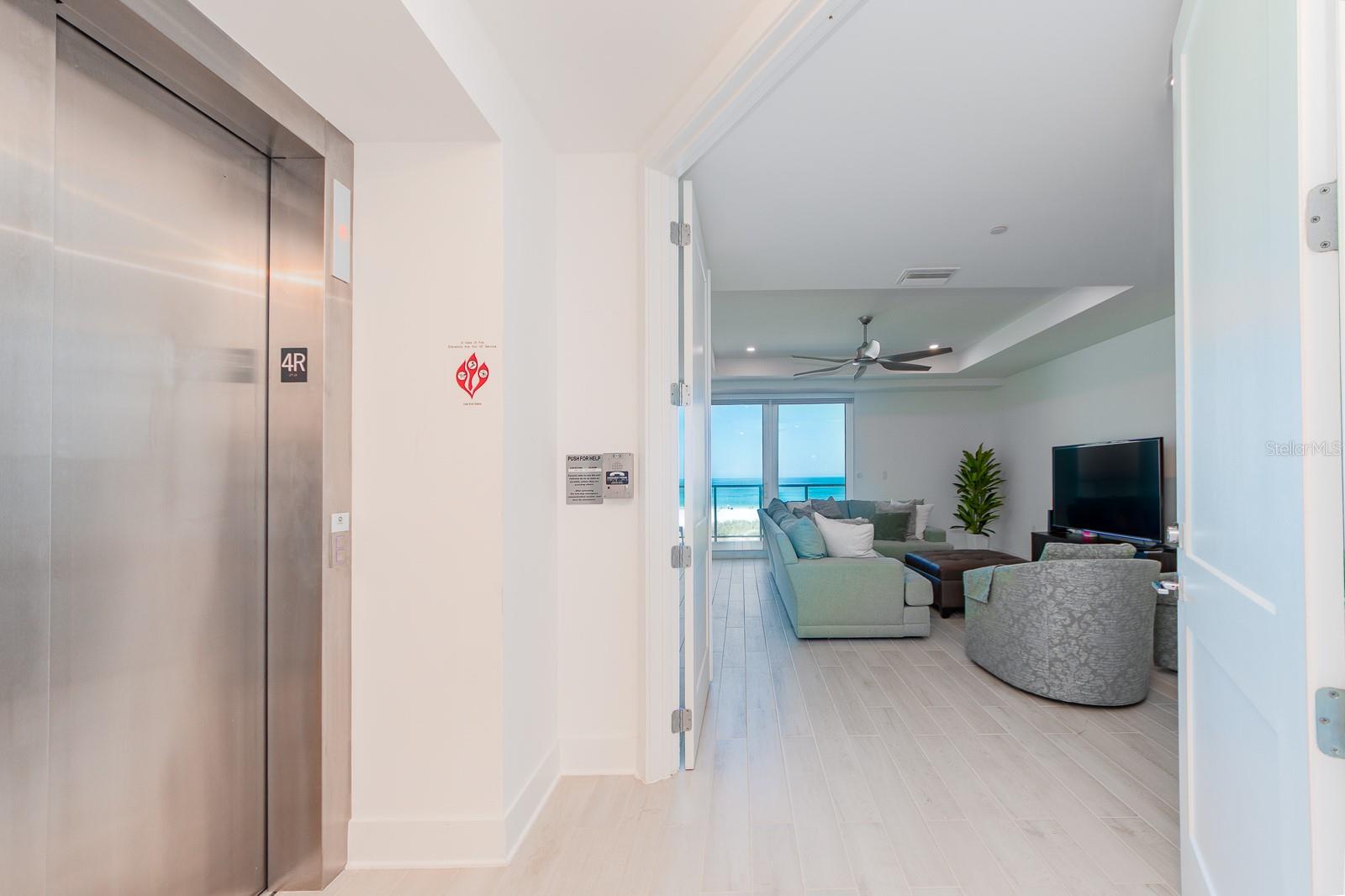 Image 3 of 62 For 15 Avalon Street 402