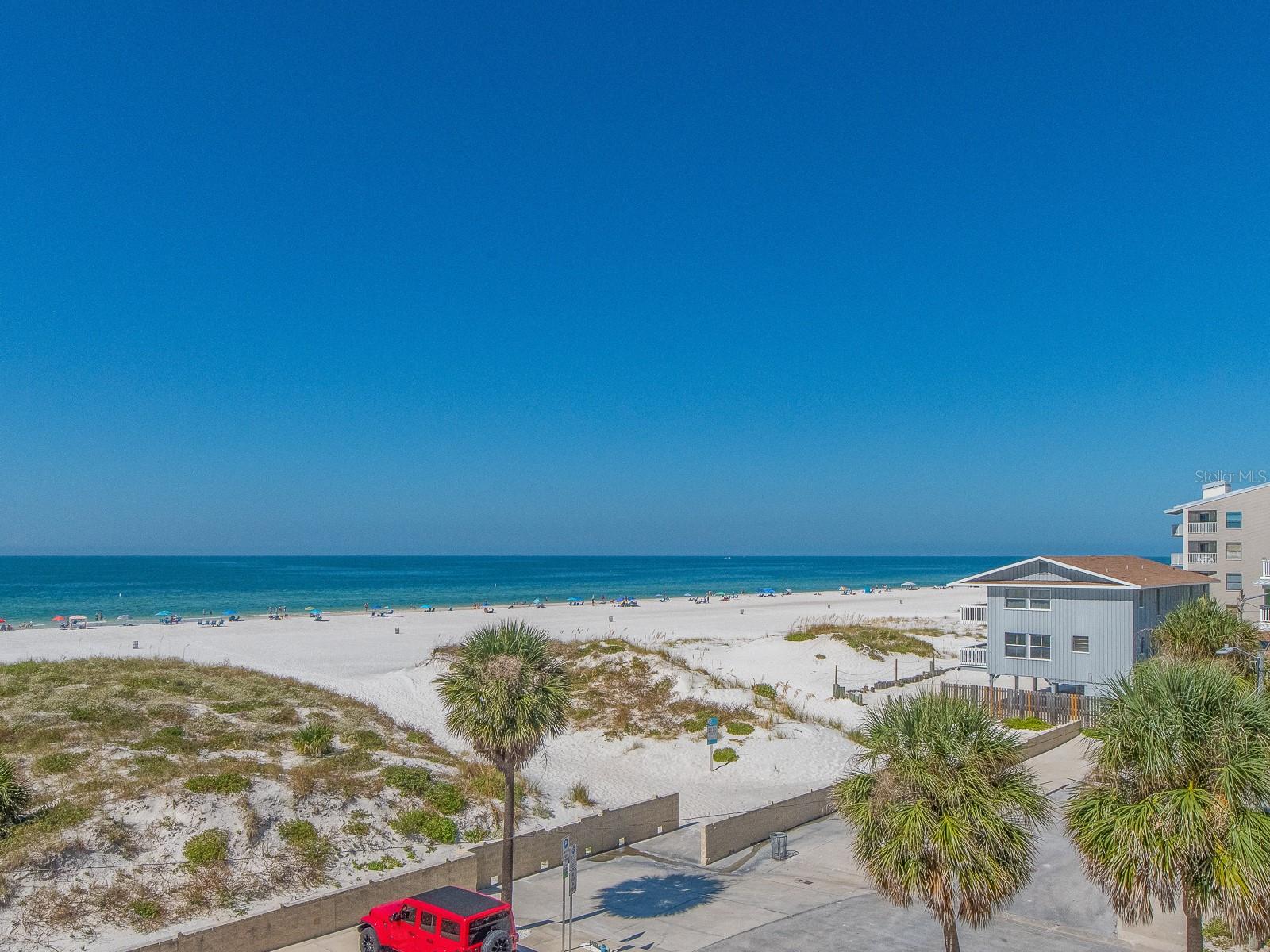 Image 44 of 62 For 15 Avalon Street 402