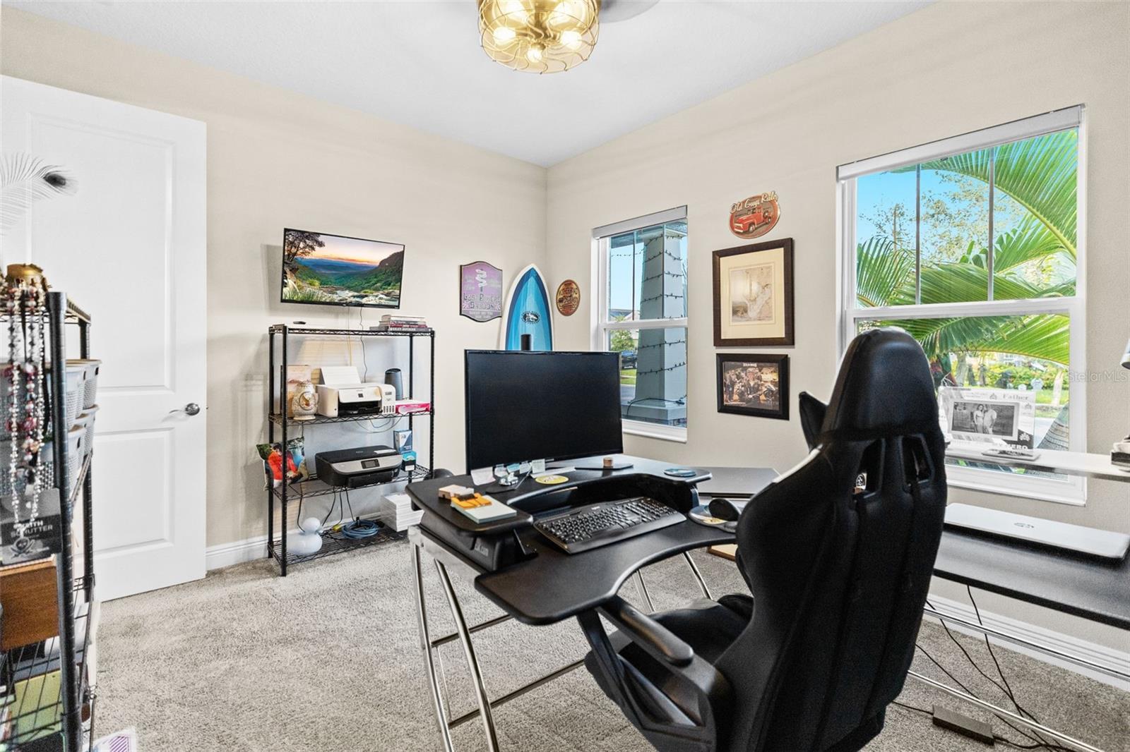 Listing photo id 27 for 5822 Silver Sun Drive