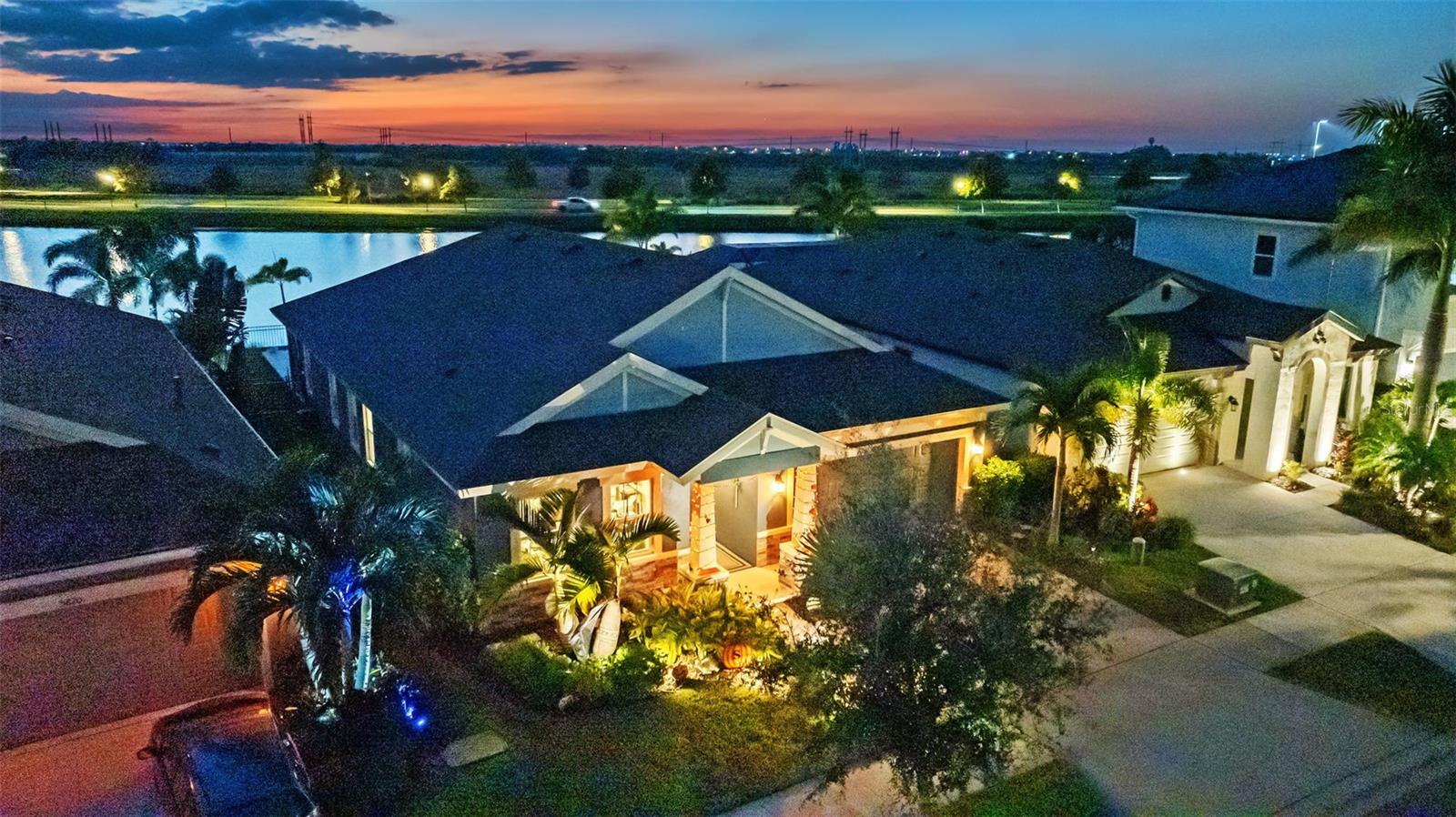 Listing photo id 33 for 5822 Silver Sun Drive