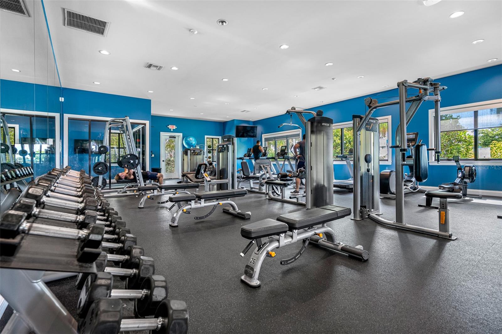 Listing photo id 44 for 5822 Silver Sun Drive