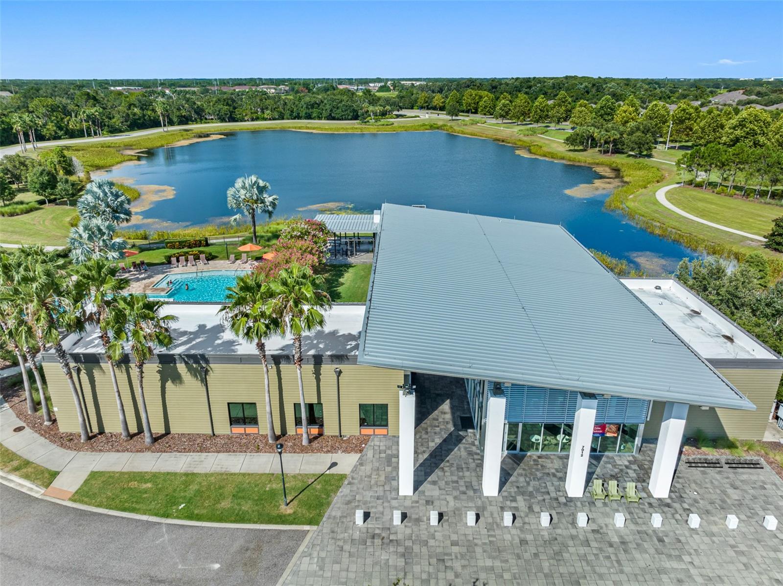 Listing photo id 47 for 5822 Silver Sun Drive