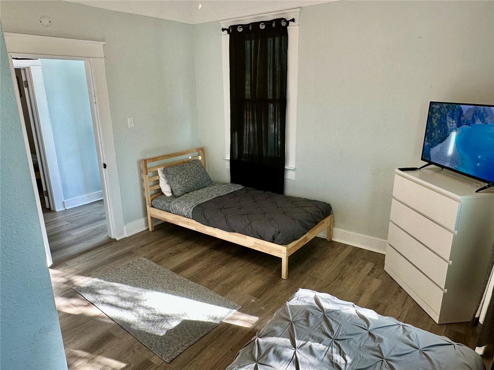 Image 11 of 34 For 1504 33rd Avenue