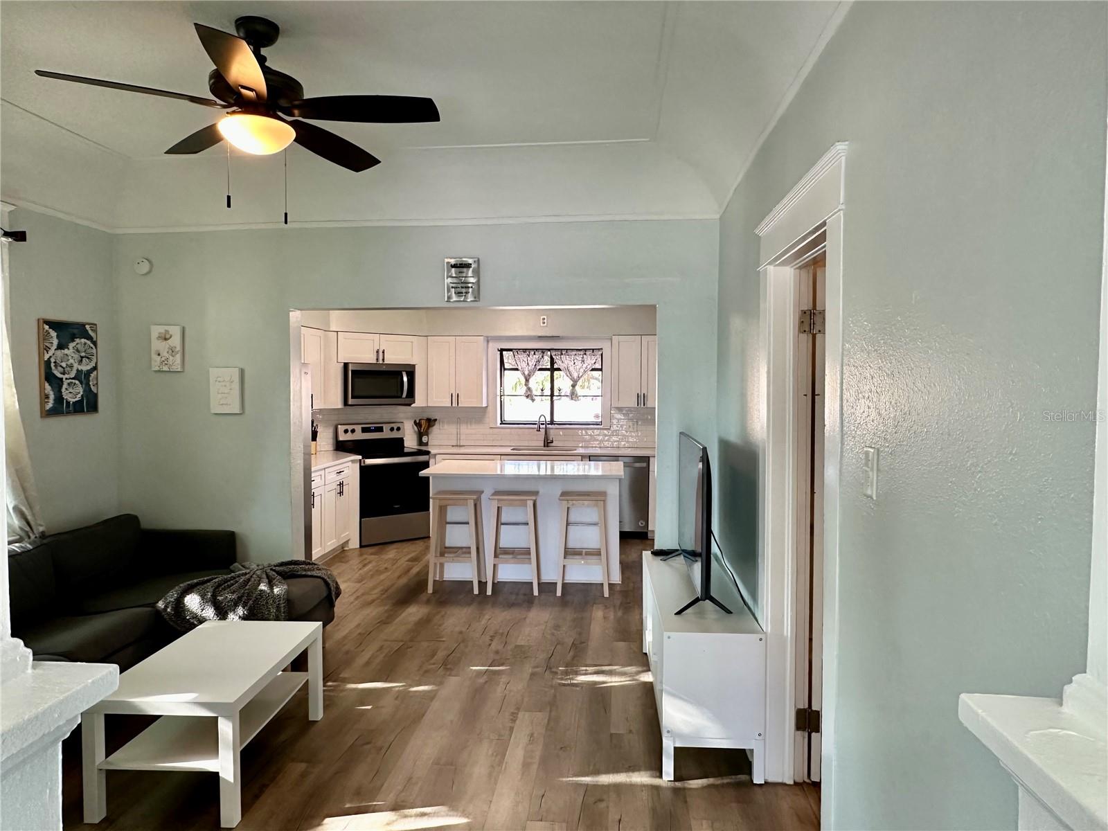 Image 14 of 34 For 1504 33rd Avenue