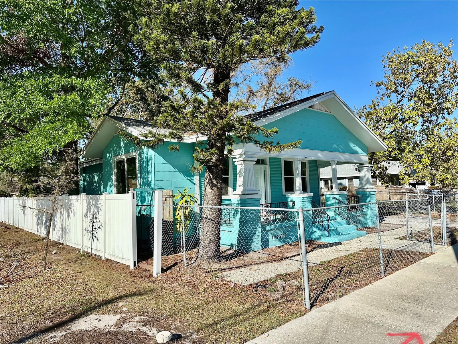 Image 2 of 34 For 1504 33rd Avenue