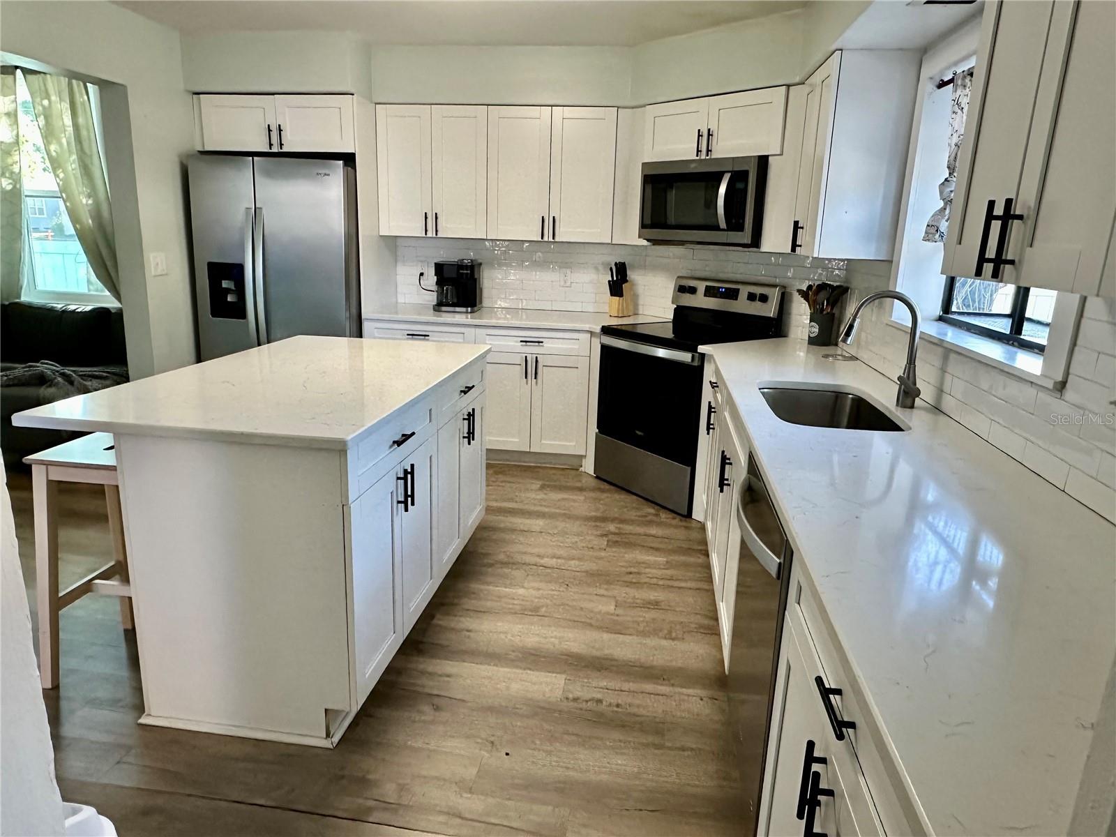 Image 24 of 34 For 1504 33rd Avenue