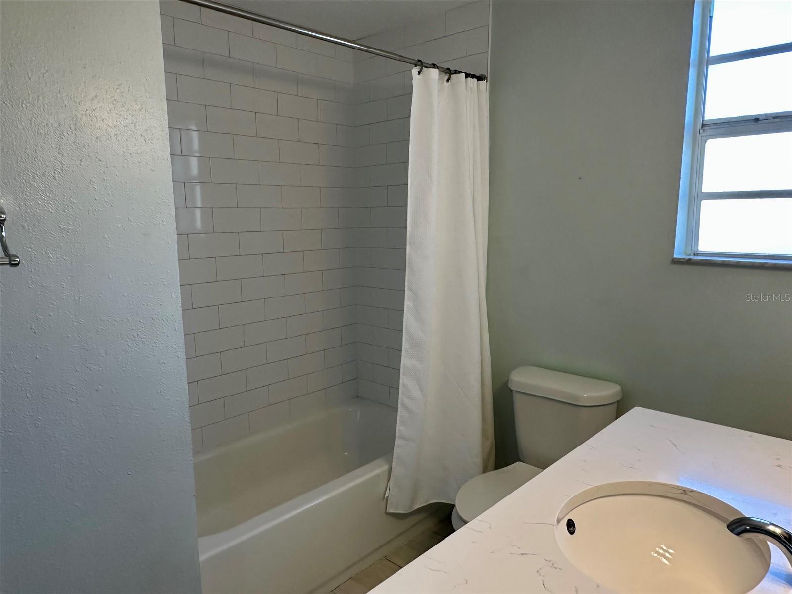 Image 27 of 34 For 1504 33rd Avenue