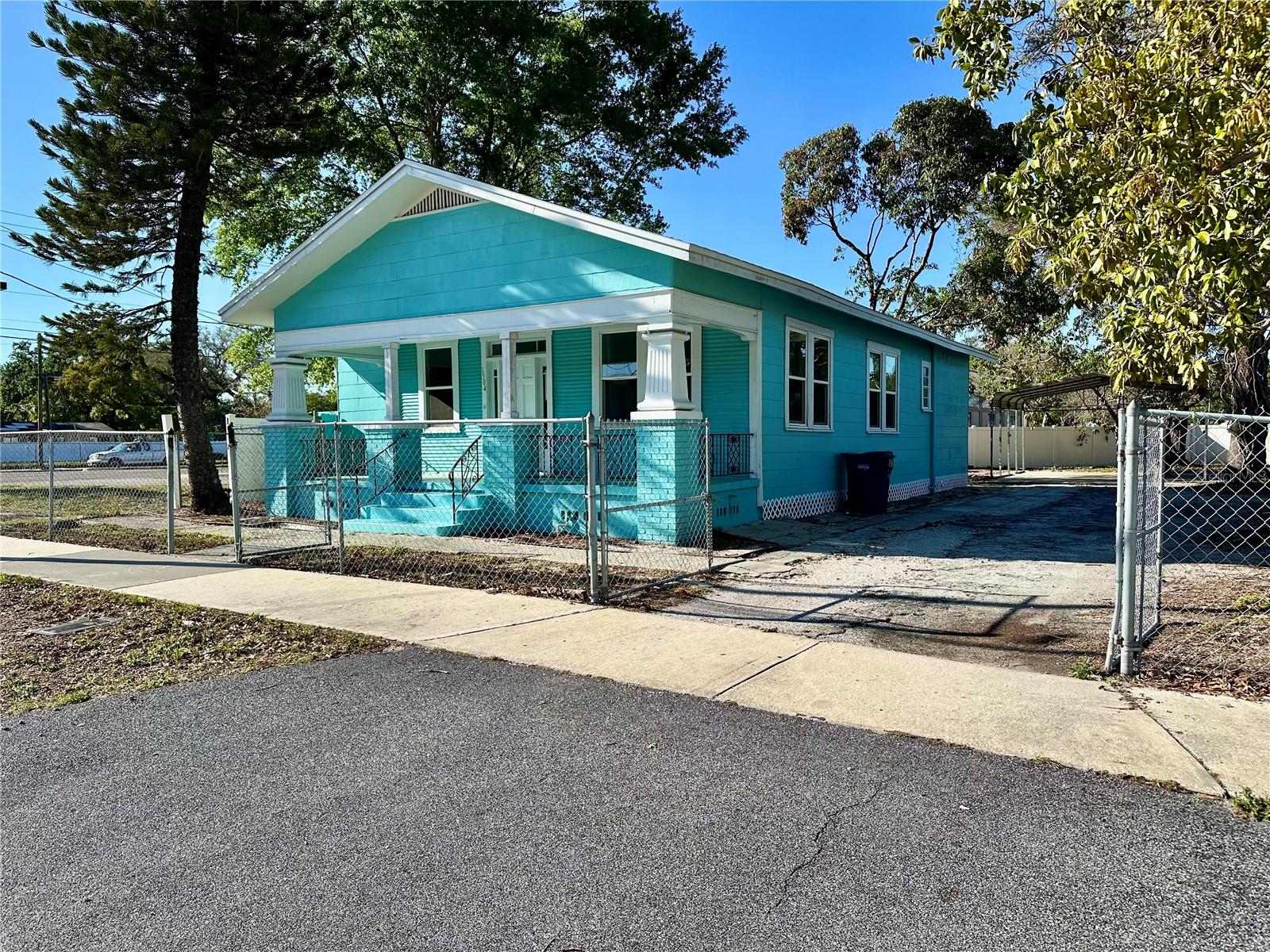 Image 3 of 34 For 1504 33rd Avenue