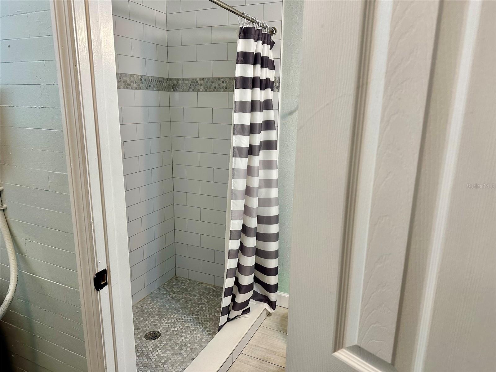 Image 30 of 34 For 1504 33rd Avenue