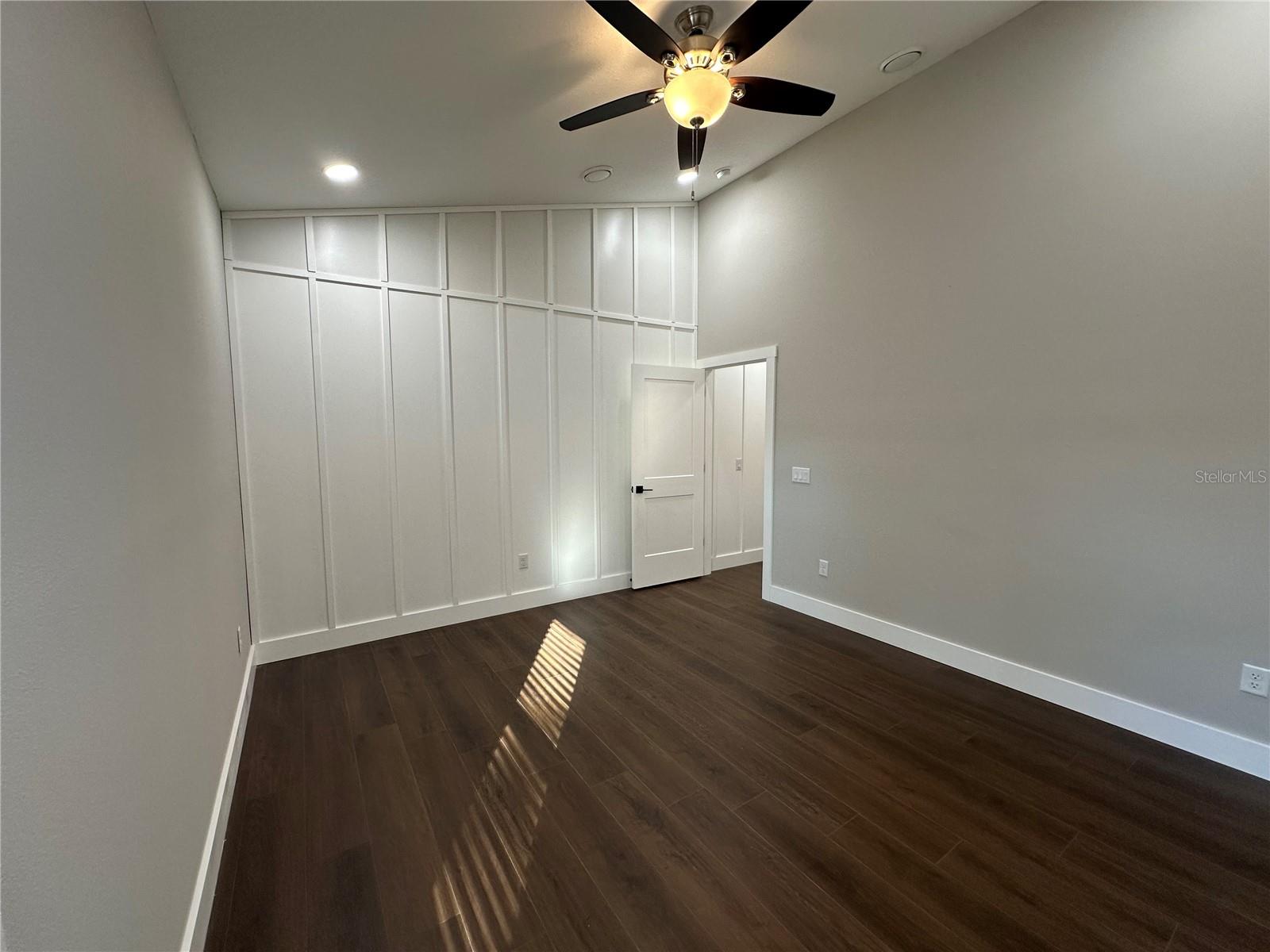 Image 16 of 24 For 6376 Flanders Lane