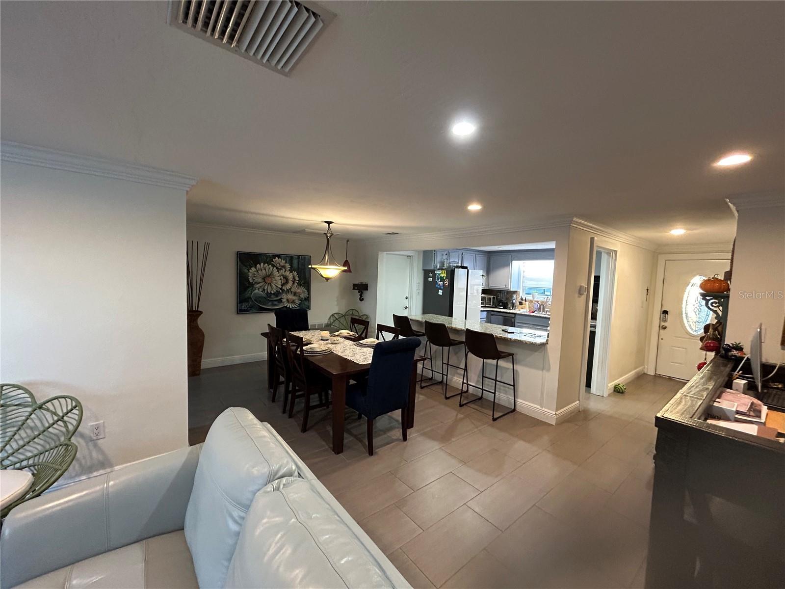 Image 6 of 15 For 10400 Linda Sue Court