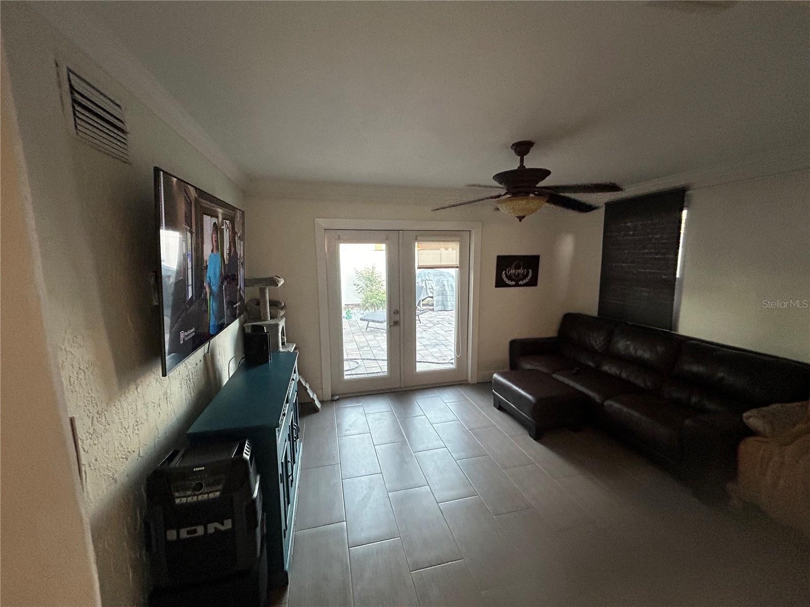 Image 8 of 15 For 10400 Linda Sue Court