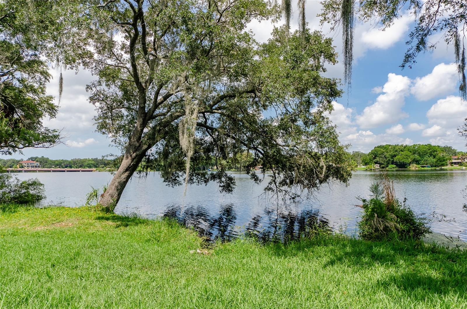 Image 21 of 35 For 7246 Bank Drive 106