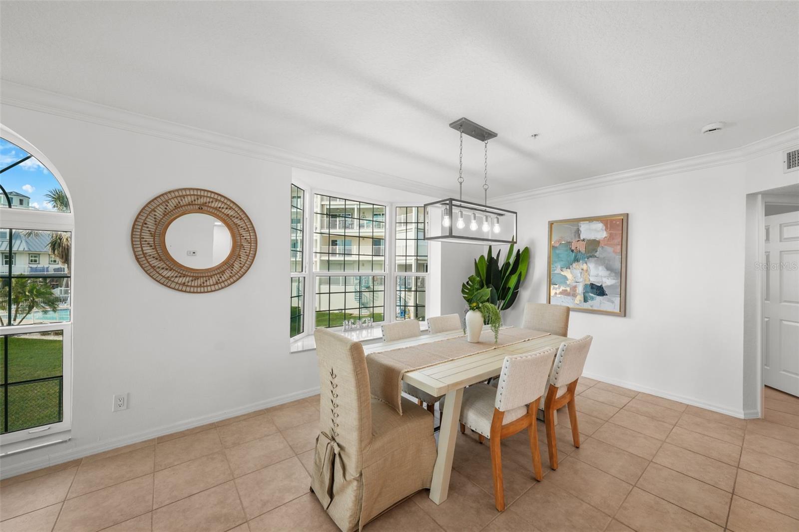 Image 21 of 89 For 17960 Gulf Boulevard 225