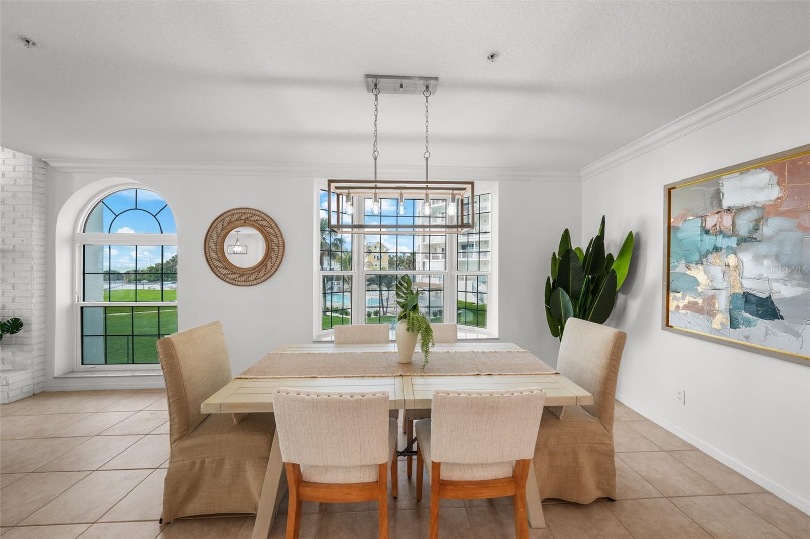 Image 22 of 89 For 17960 Gulf Boulevard 225