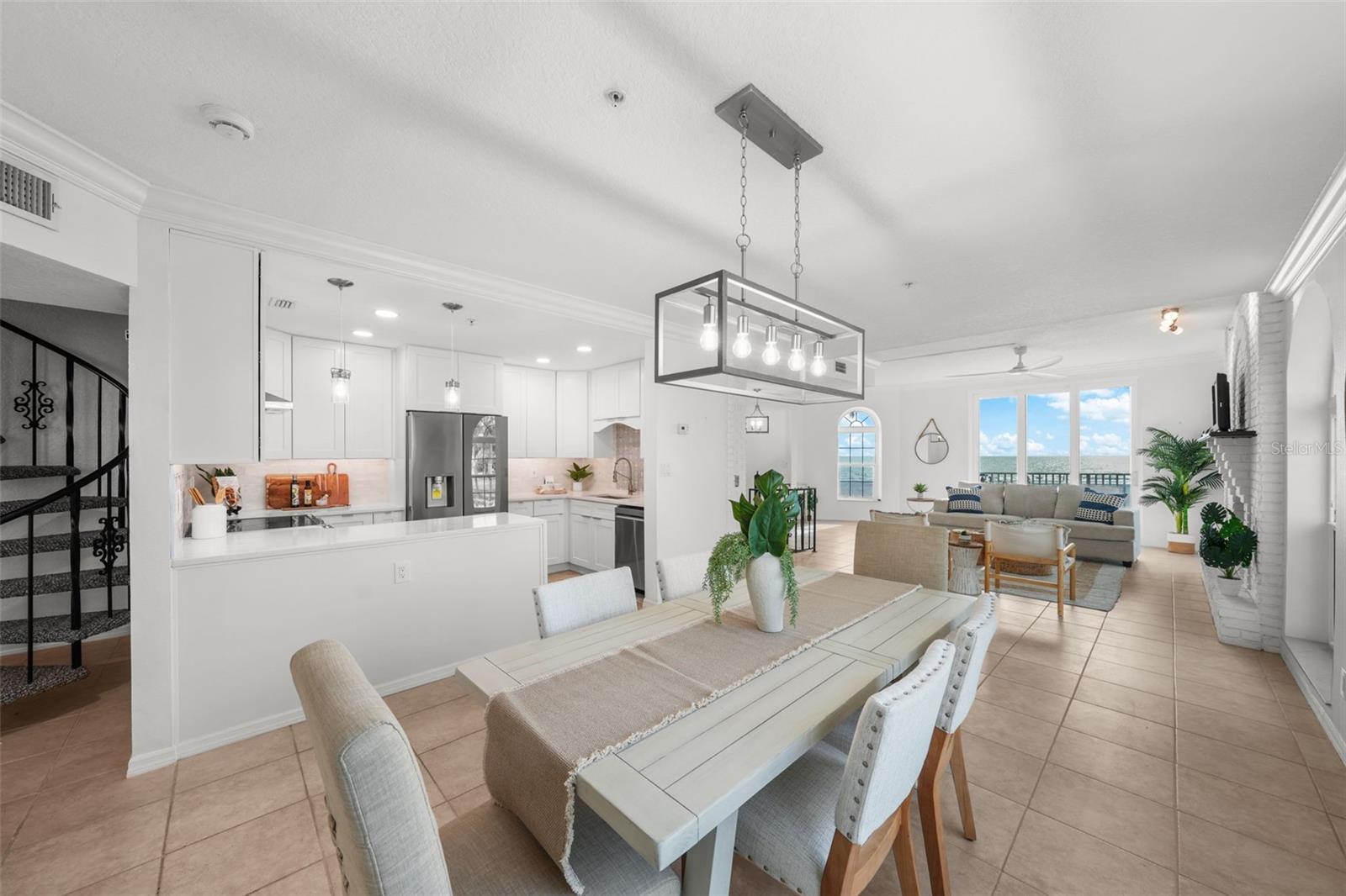 Image 4 of 89 For 17960 Gulf Boulevard 225