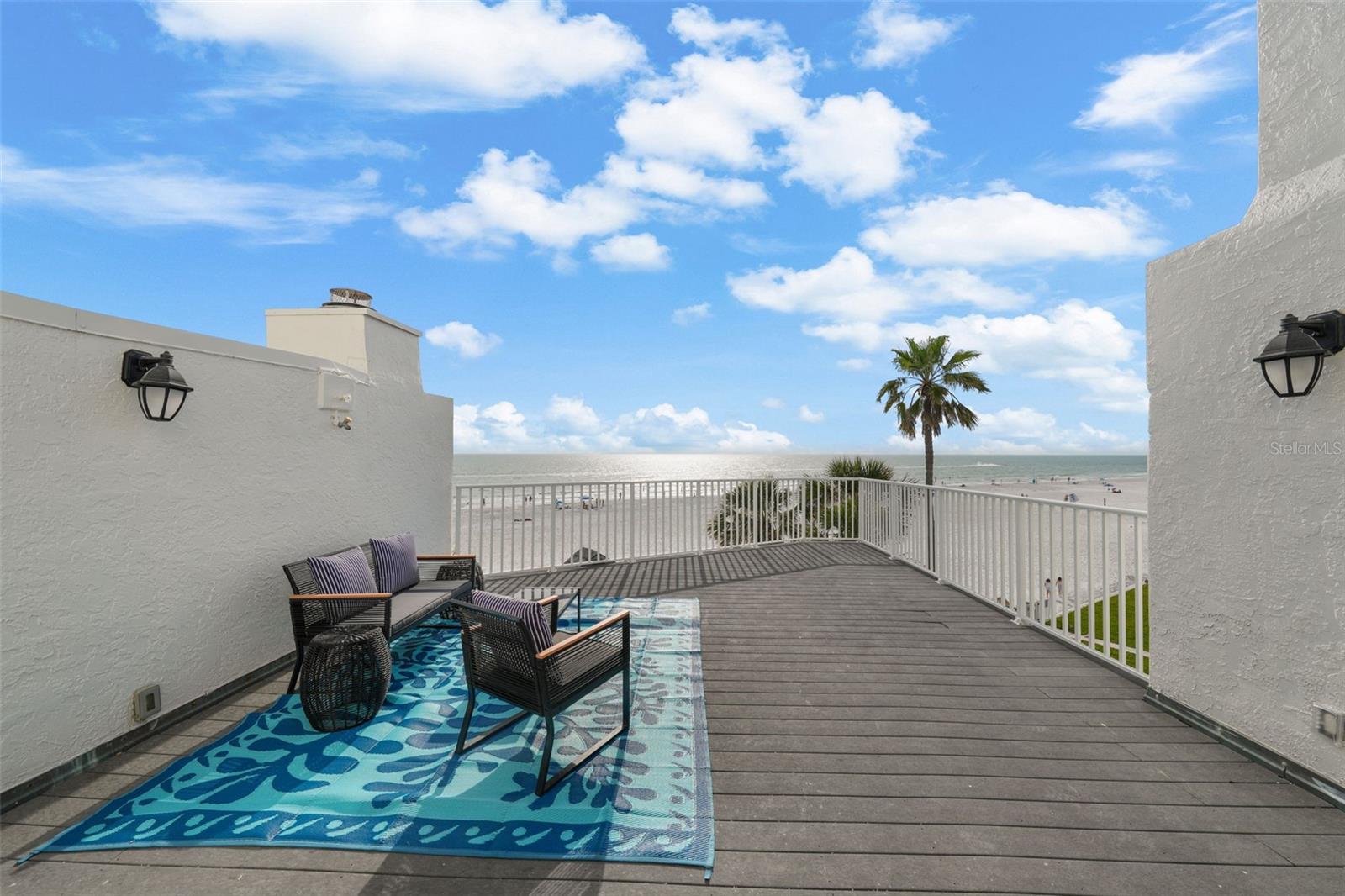 Image 53 of 89 For 17960 Gulf Boulevard 225