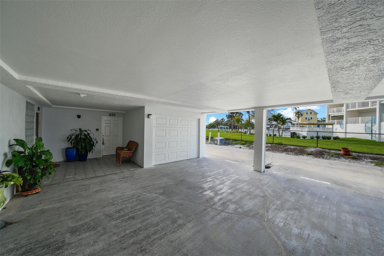 Image 68 of 89 For 17960 Gulf Boulevard 225