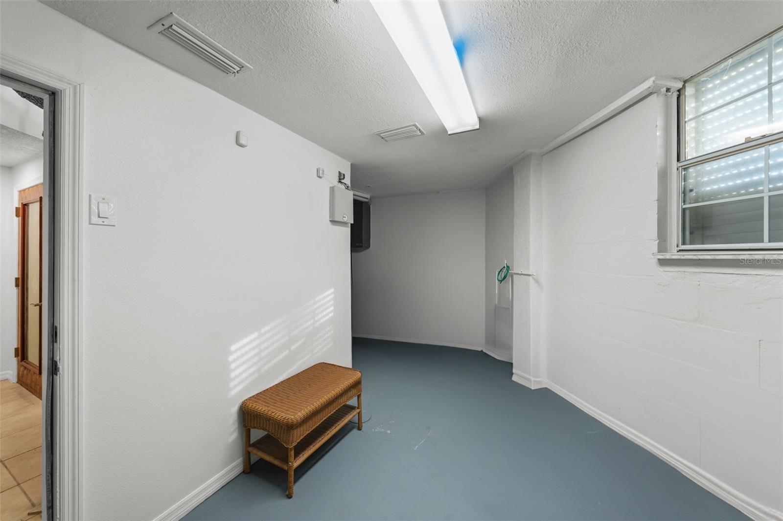 Image 70 of 89 For 17960 Gulf Boulevard 225