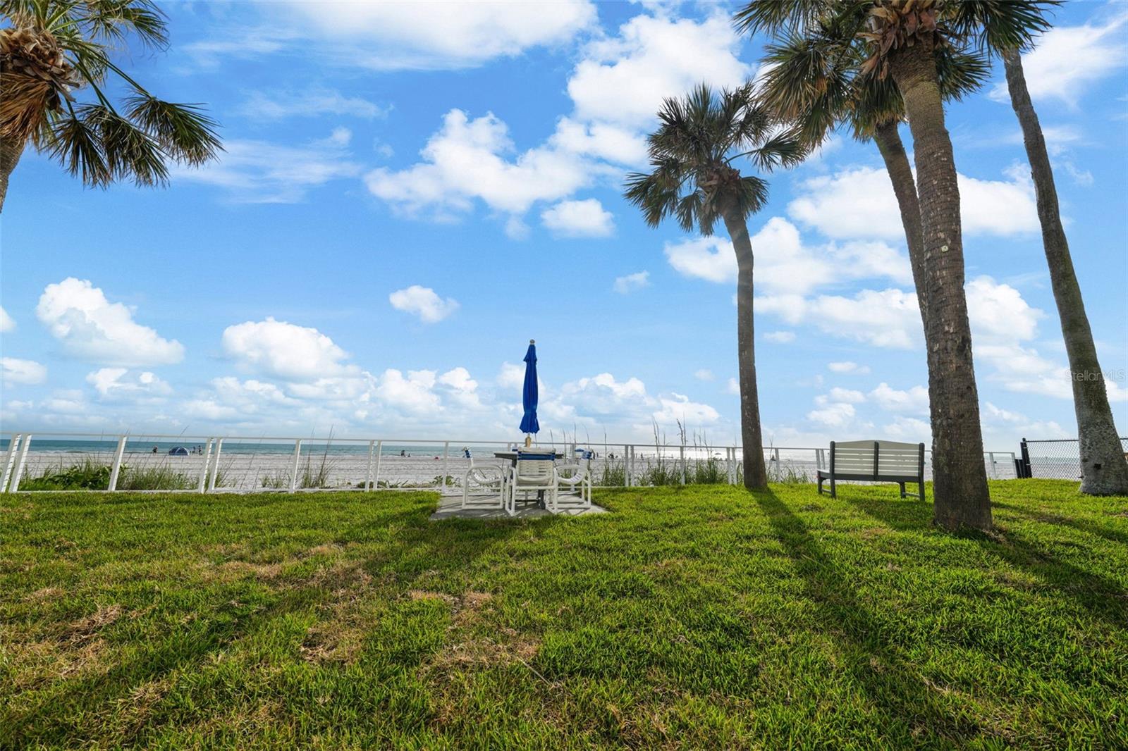 Image 72 of 89 For 17960 Gulf Boulevard 225