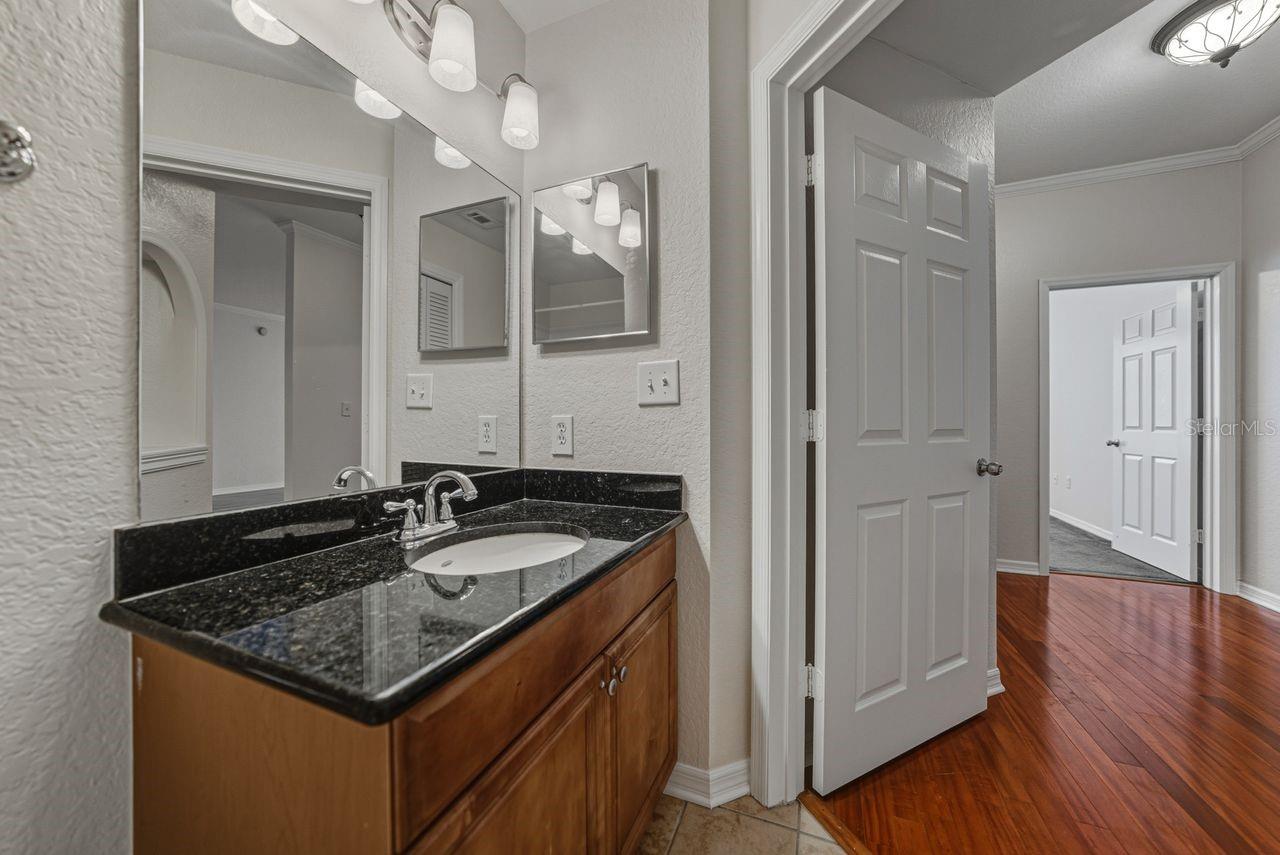 Image 33 of 64 For 700 Harbour Island Boulevard 222