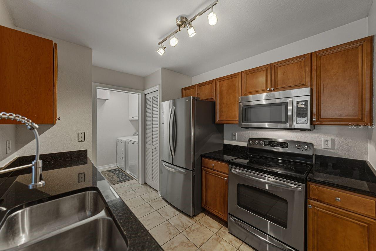 Image 9 of 64 For 700 Harbour Island Boulevard 222