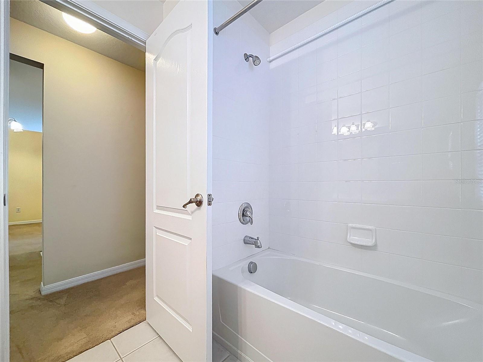 Image 25 of 40 For 8527 Carriage Pointe Drive