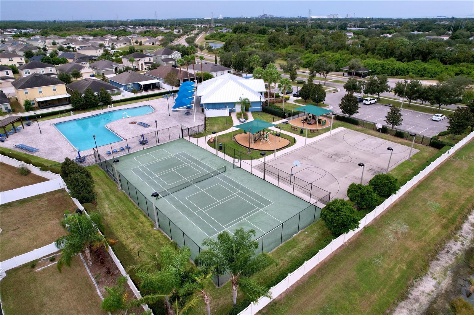 Image 32 of 40 For 8527 Carriage Pointe Drive