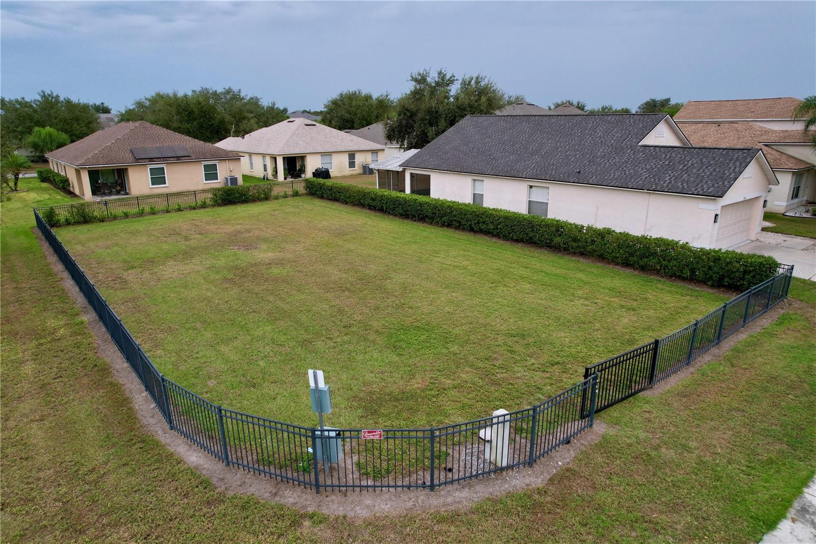 Image 37 of 40 For 8527 Carriage Pointe Drive