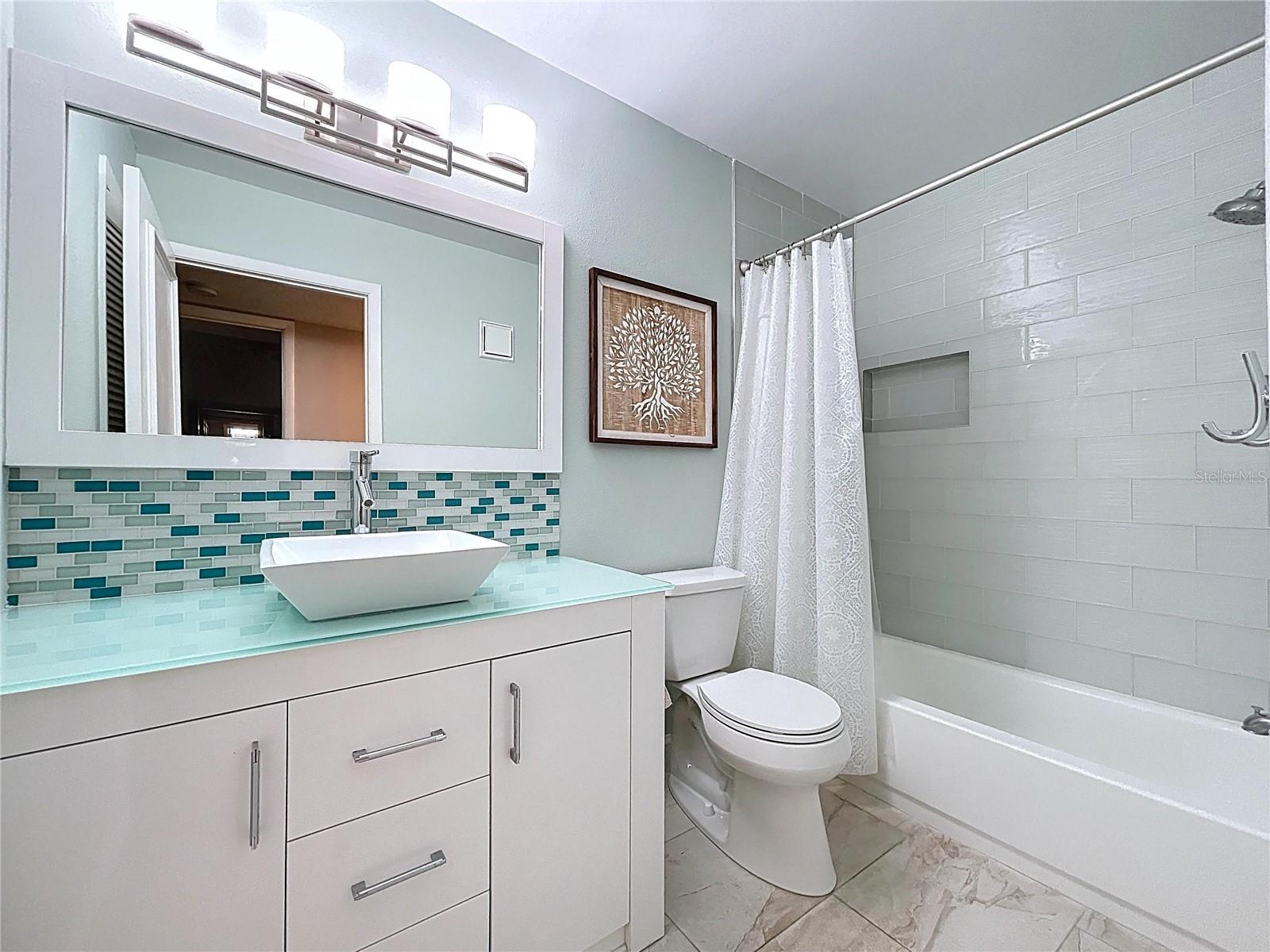 Image 19 of 32 For 3241 Fox Chase Circle N 103