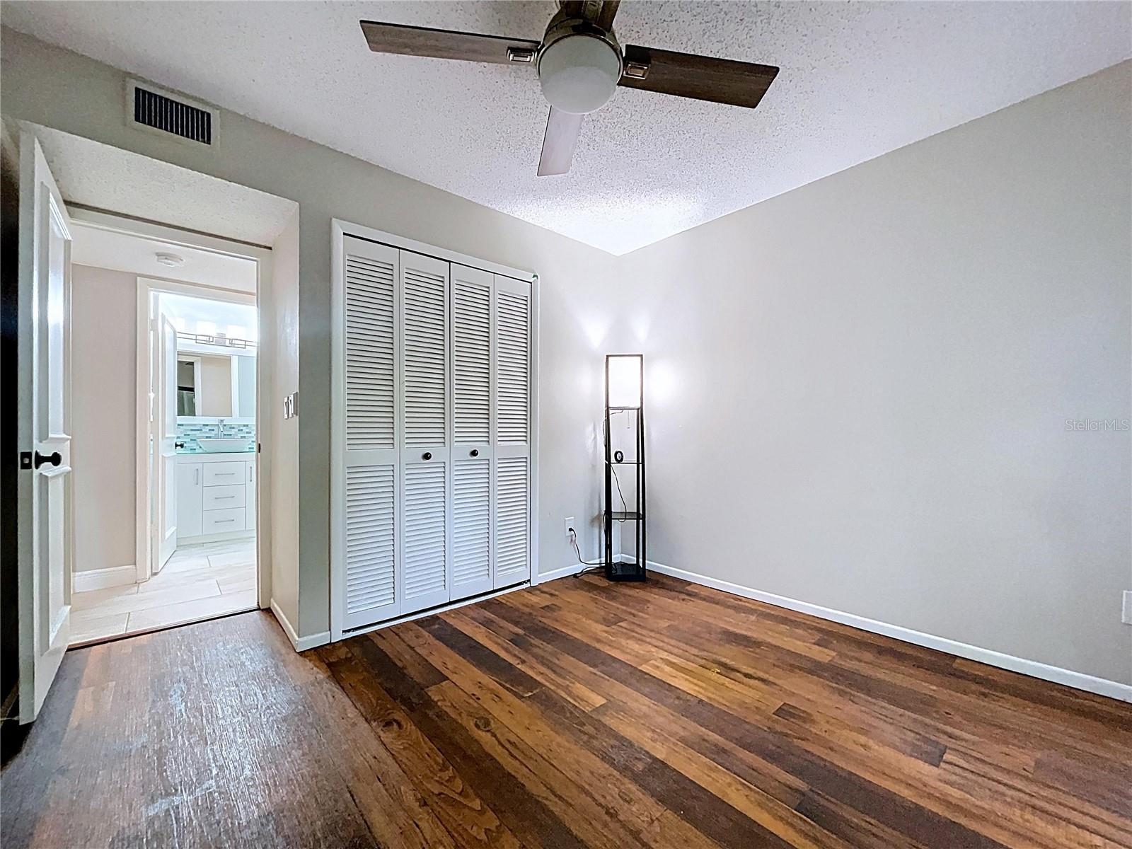 Image 20 of 32 For 3241 Fox Chase Circle N 103