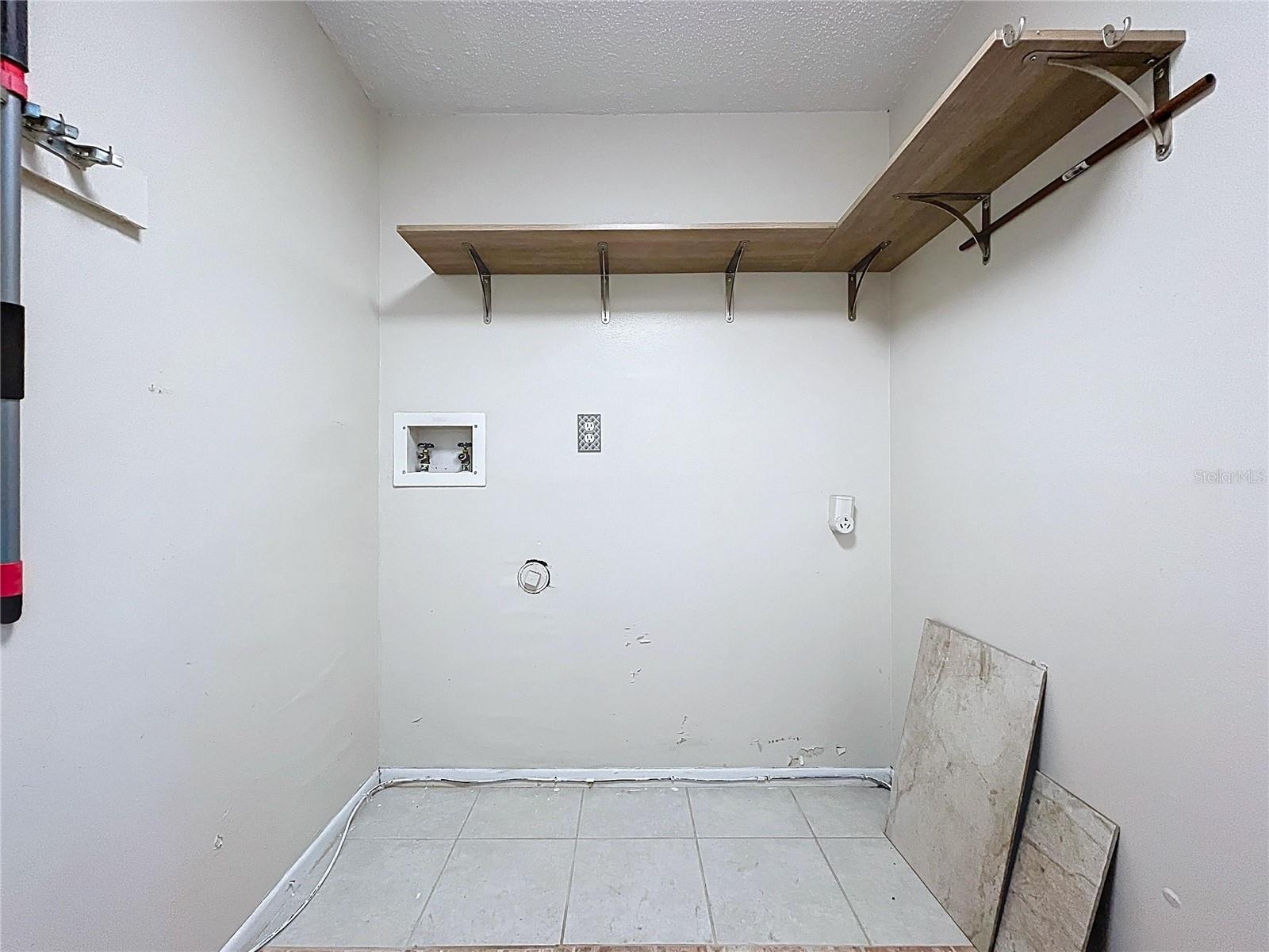 Image 22 of 32 For 3241 Fox Chase Circle N 103