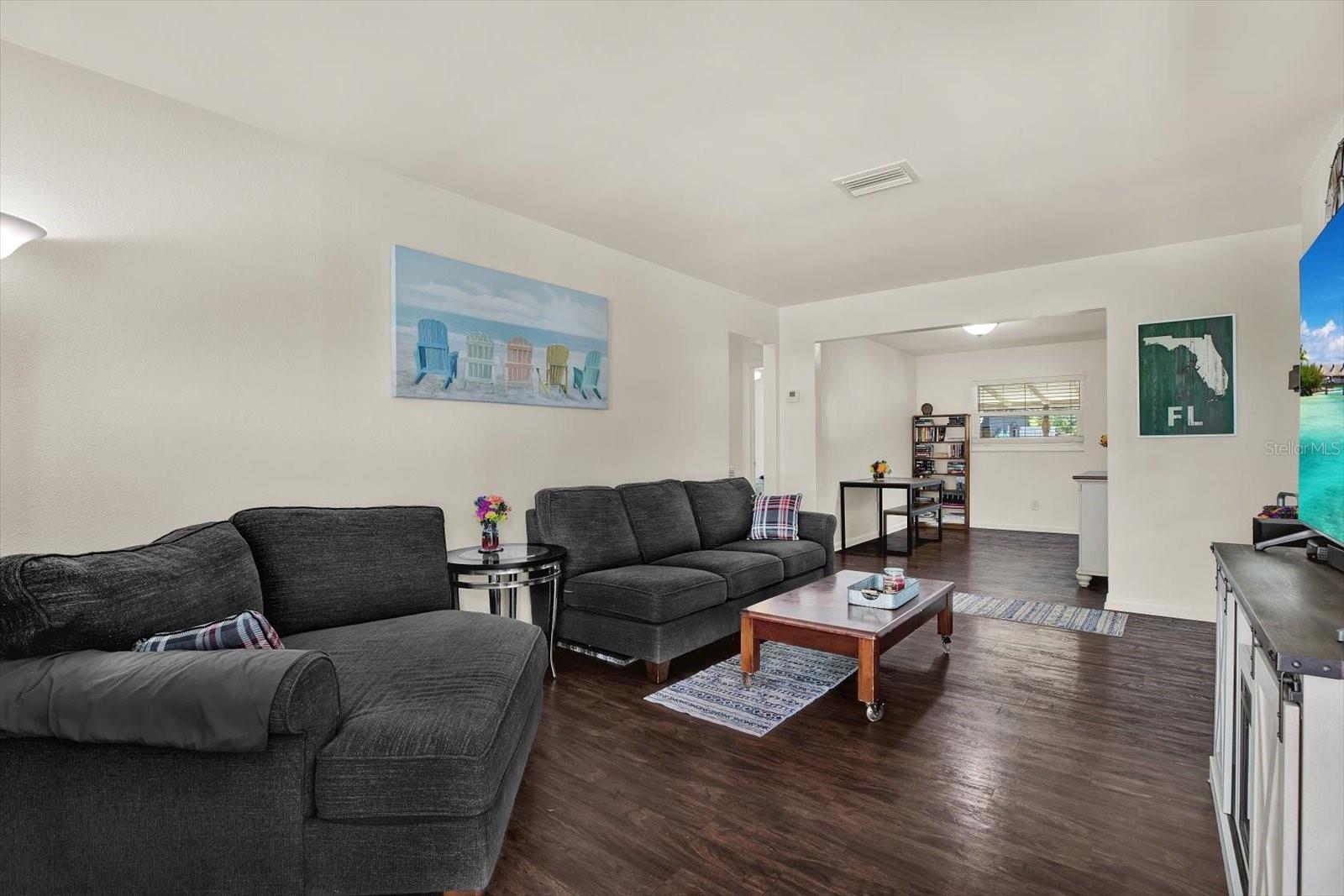 Image 5 of 24 For 2806 Wallace Avenue