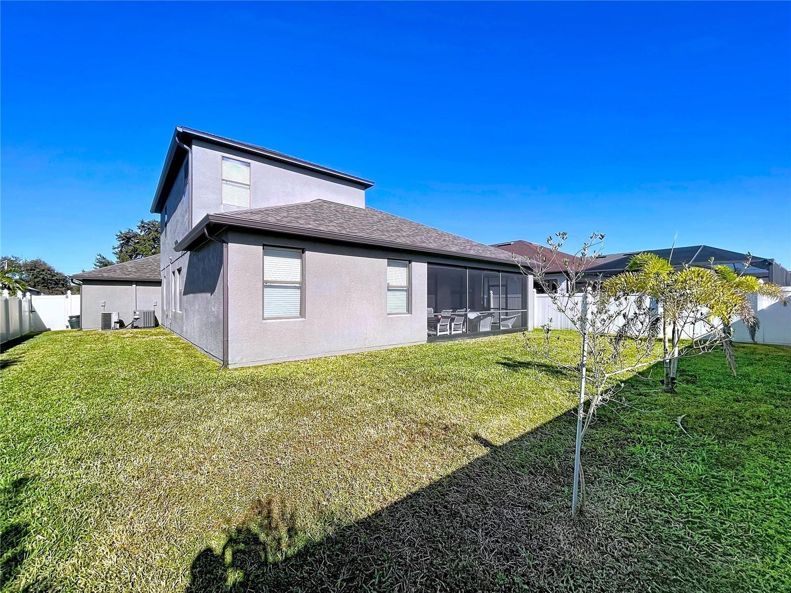 Image 7 of 71 For 8501 White Poplar Drive