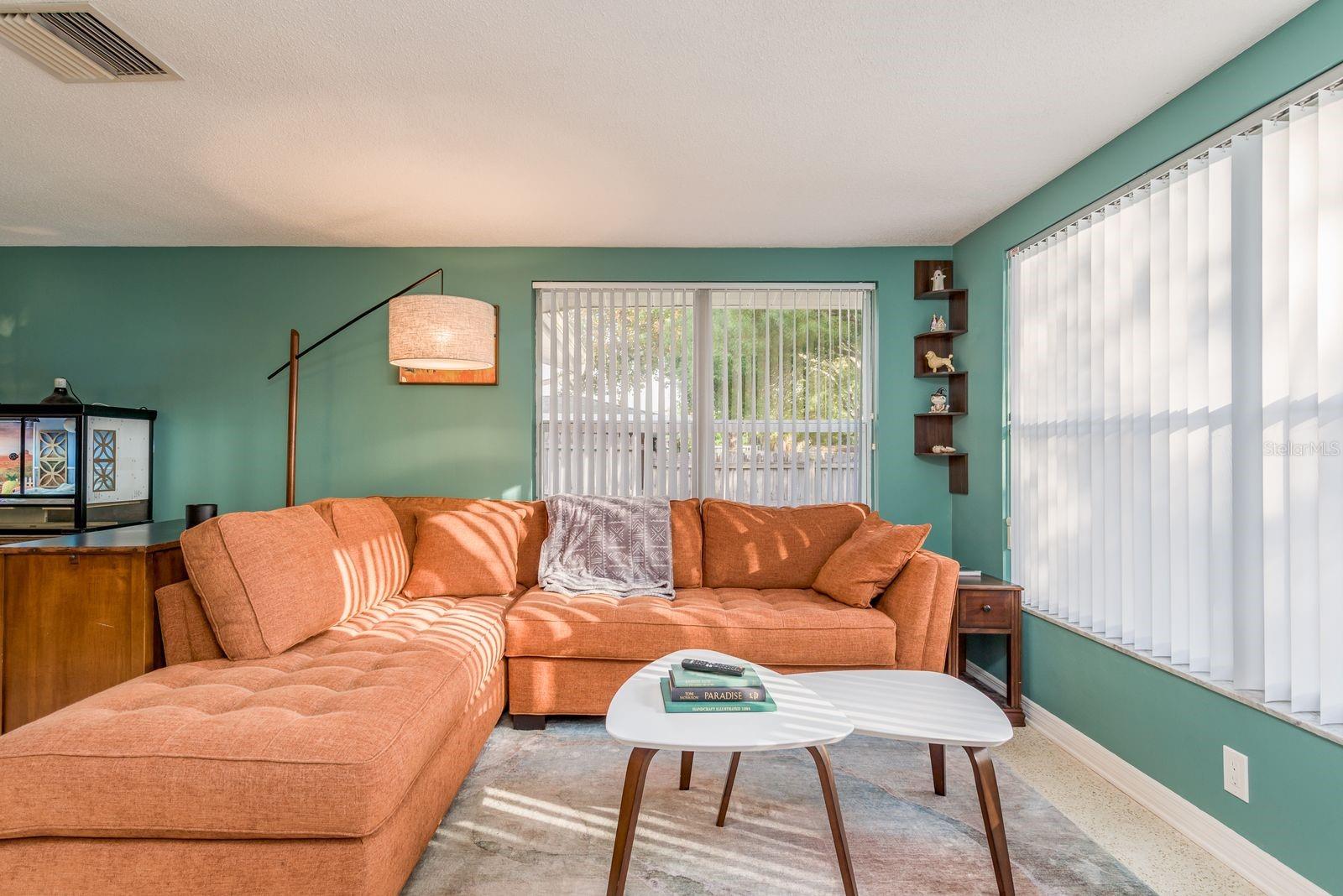 Image 10 of 45 For 10120 Willow Drive