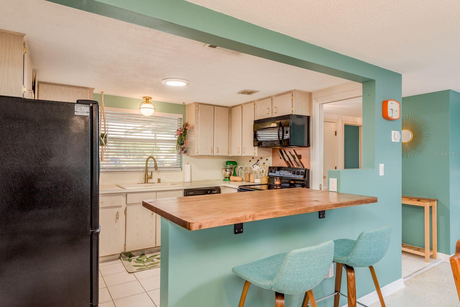 Image 14 of 45 For 10120 Willow Drive