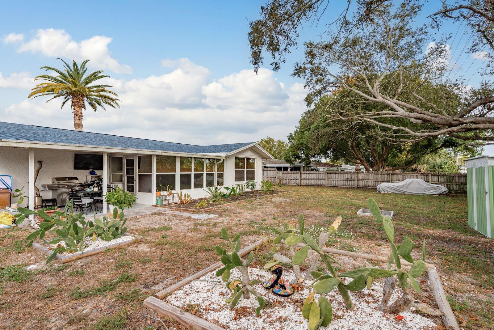 Image 31 of 45 For 10120 Willow Drive