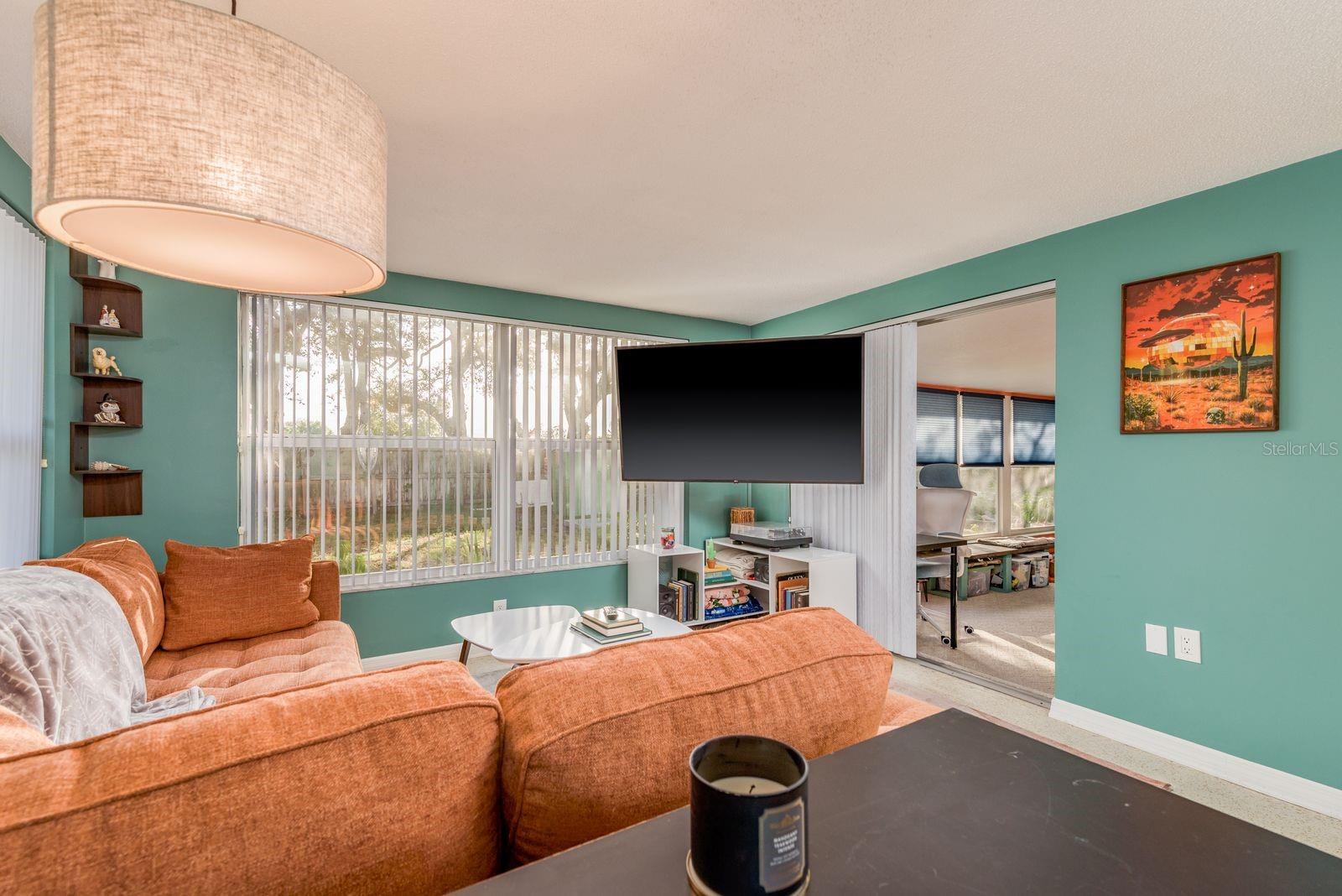 Image 9 of 45 For 10120 Willow Drive