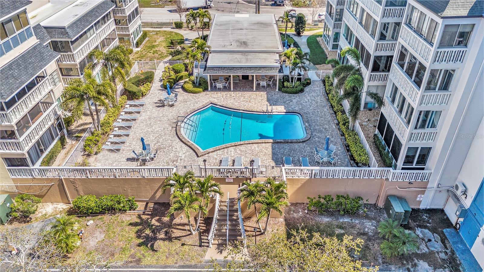 Image 20 of 22 For 139 Bluff View Drive 105