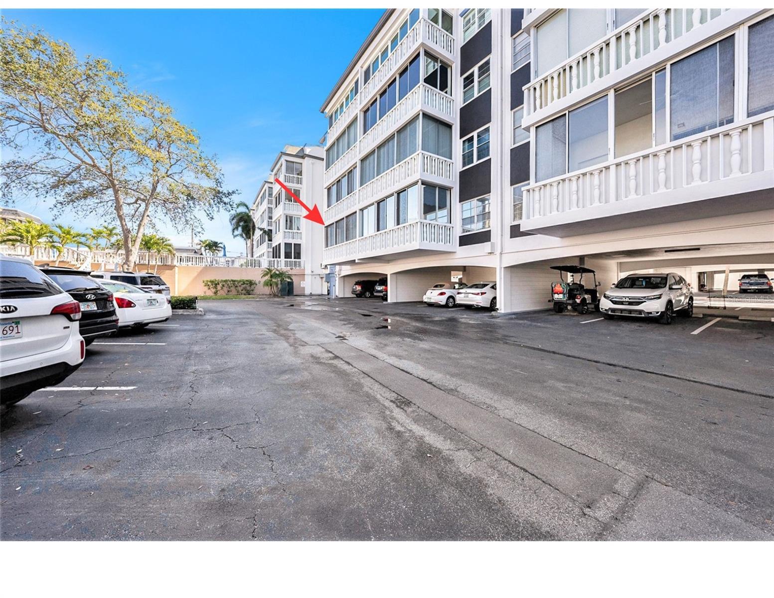 Image 4 of 22 For 139 Bluff View Drive 105