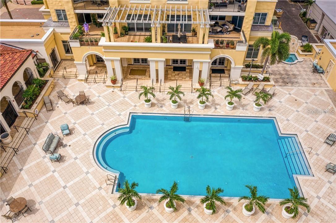 Listing photo id 12 for 300 Beach Drive Ne 1604