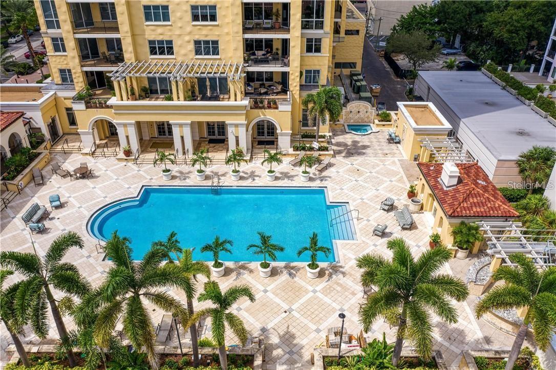 Listing photo id 15 for 300 Beach Drive Ne 1604