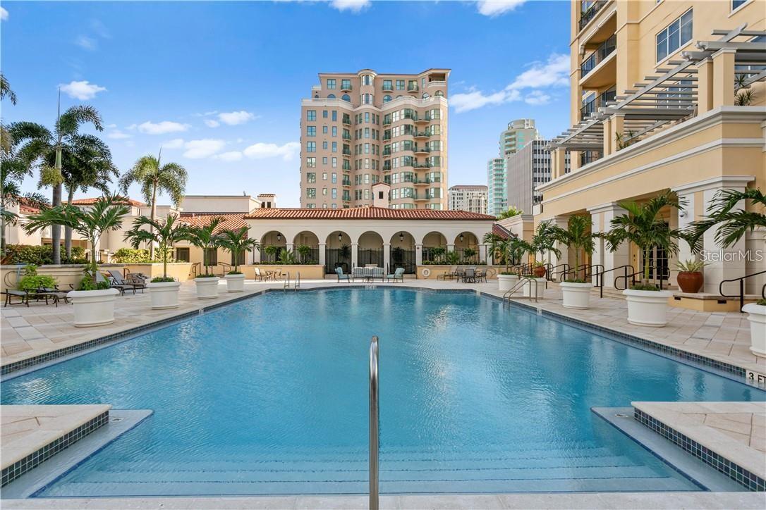 Listing photo id 23 for 300 Beach Drive Ne 1604